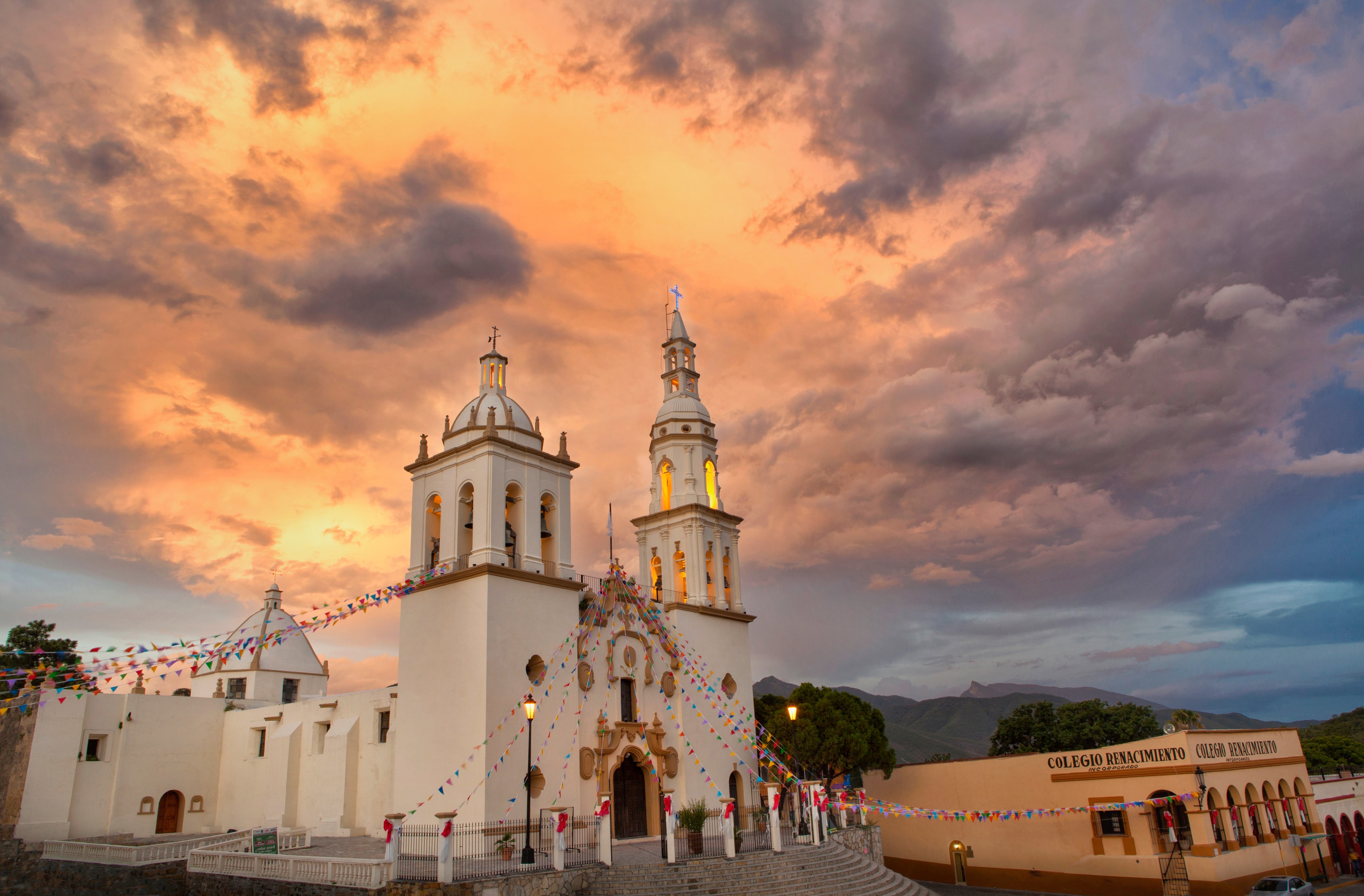 Templo de Santiago Apóstol - Pueblo Mágico Santiago, N.L.